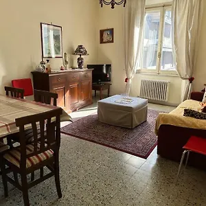 https://appartamento-vicino-al-centro.it-tuscanyhotel.com